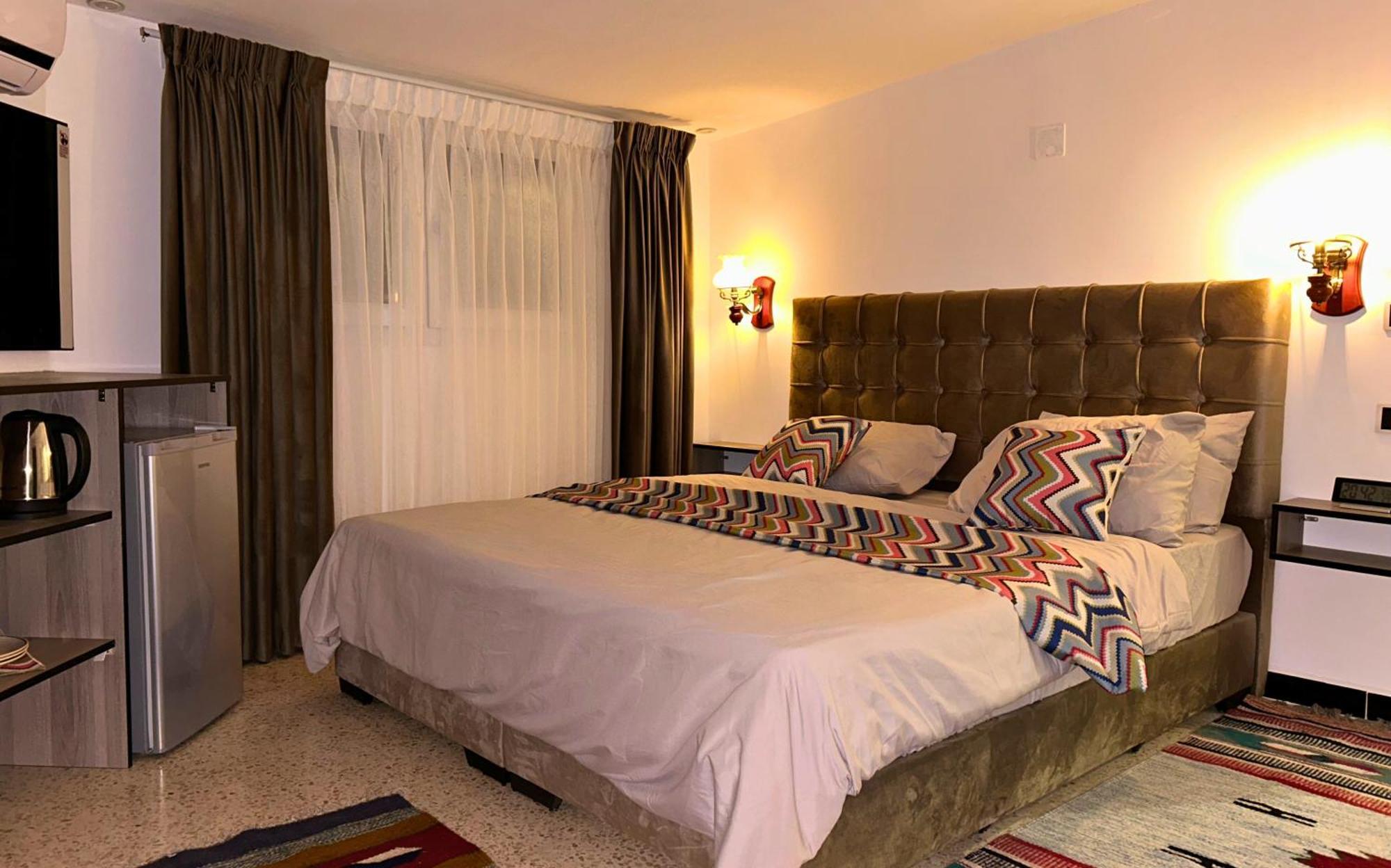 Celestia Boutique Inn - Boutique Stay Overlooking Jerash Ruins Gérasa Quarto foto