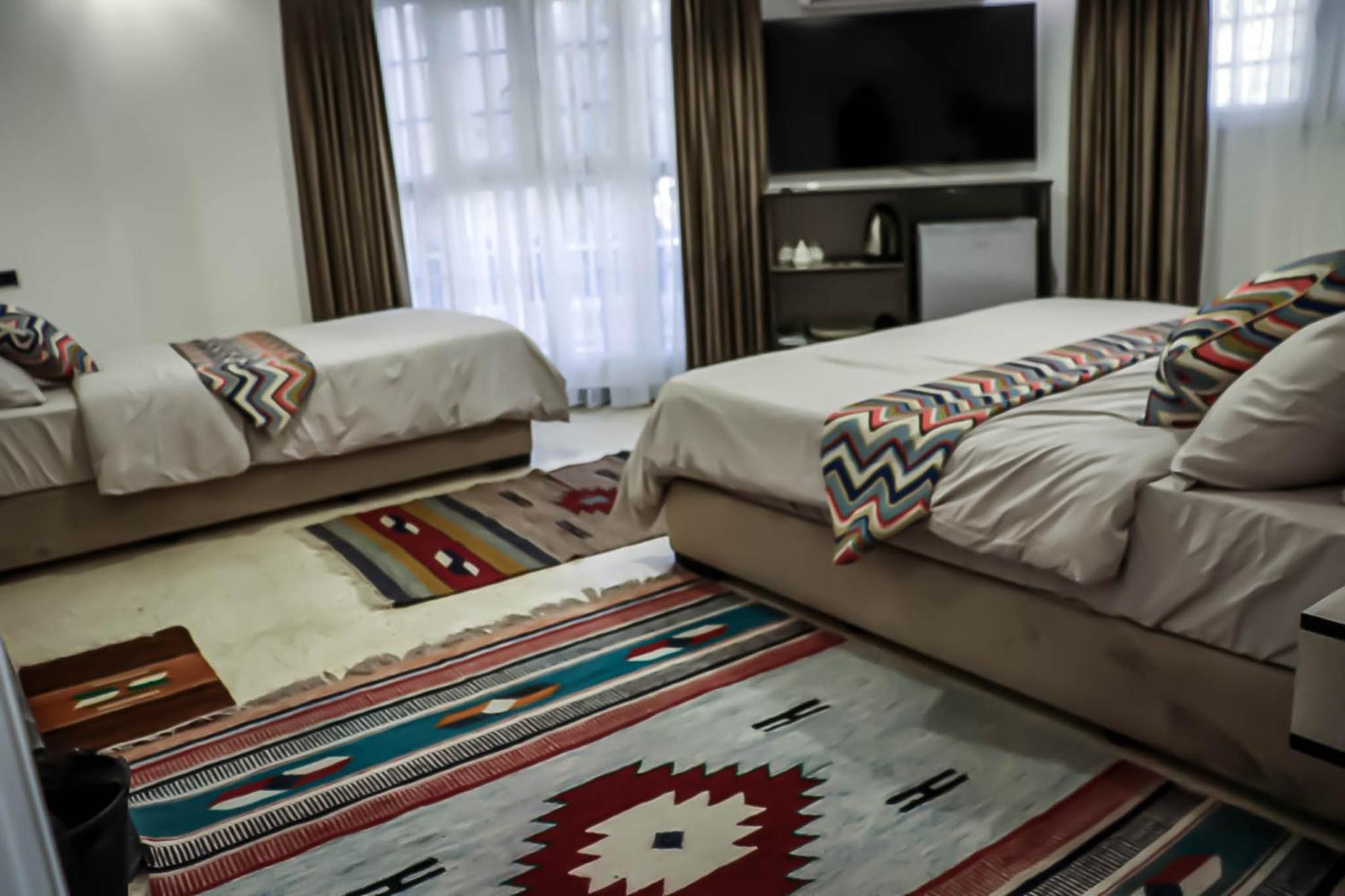 Celestia Boutique Inn - Boutique Stay Overlooking Jerash Ruins Gérasa Quarto foto
